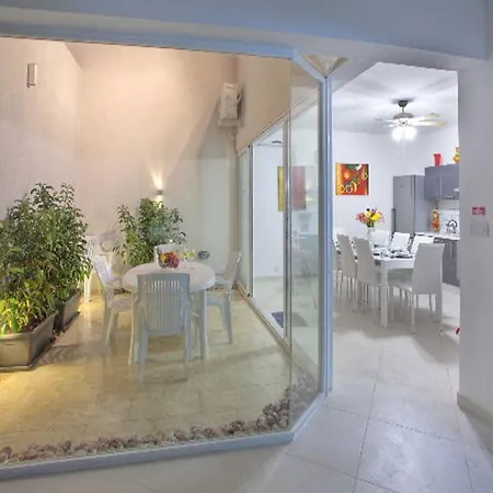 Sunnyside Villa *