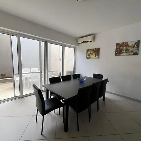 Villa Sunnyside San Ġiljan